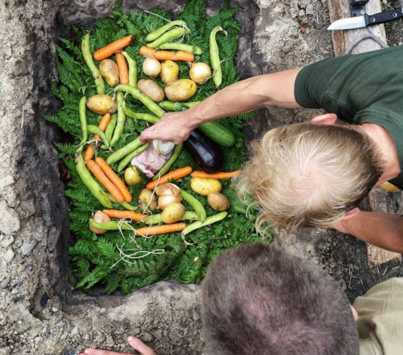 Cooking in an Earth Oven Bushcraft weekends in sussex